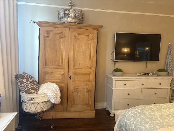 Wanda Cortes's room