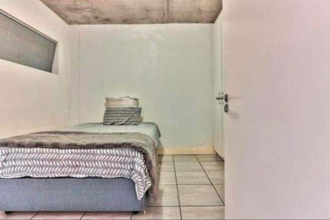 Samantha's room