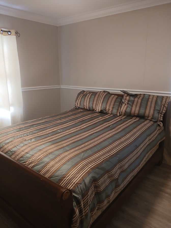 Larry's room
