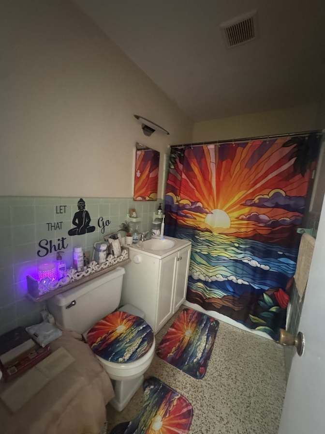 Mayara's room