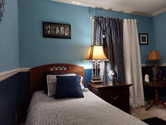 Eva's room