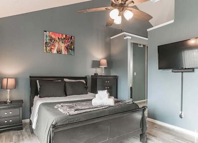 Raygen's room