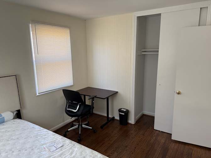 charles's room