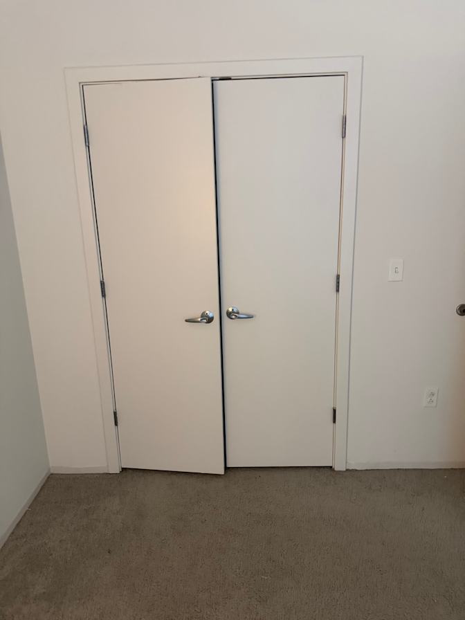 Mark Feldman's room