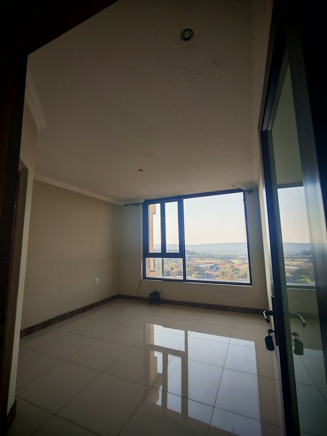 MS VINETTE JOOSTE's room