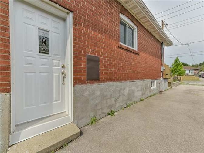 Tolobi Rental's room