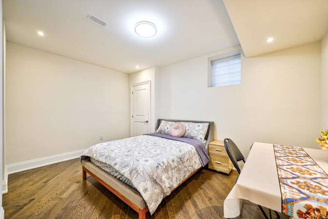 Jenny's room
