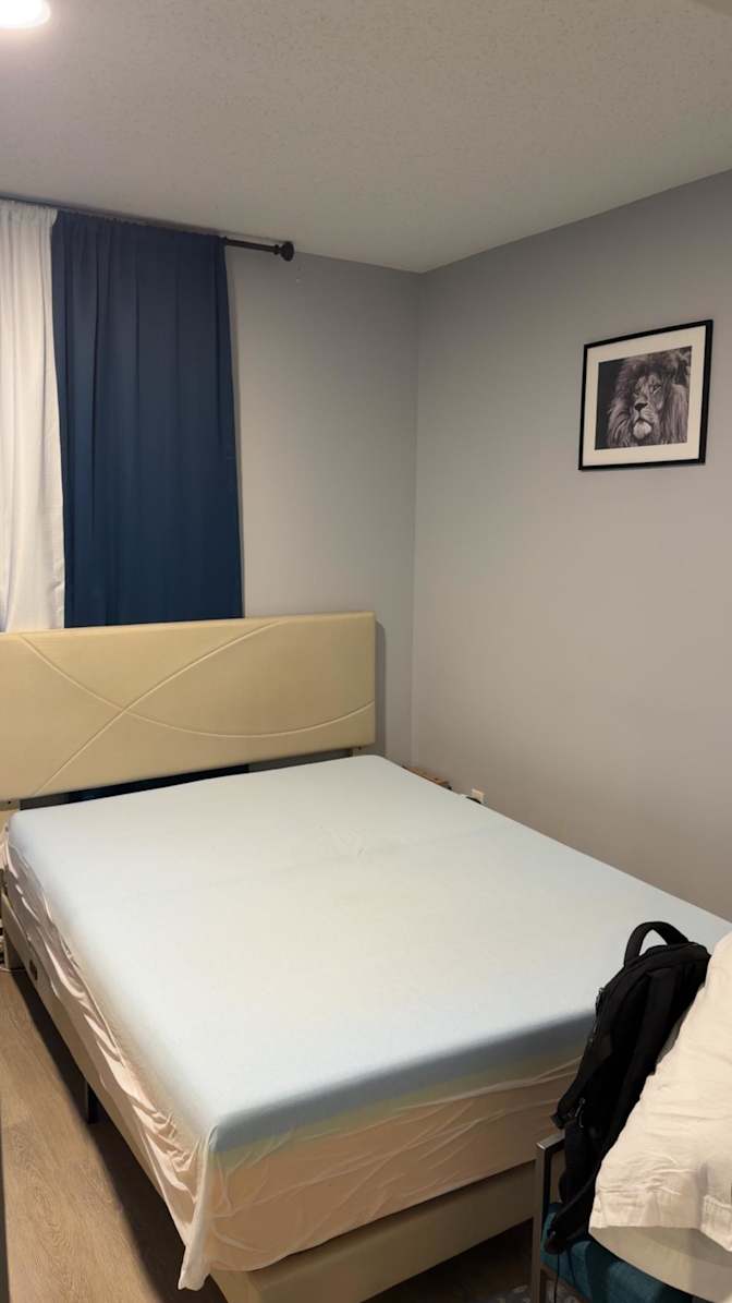 Tony's room