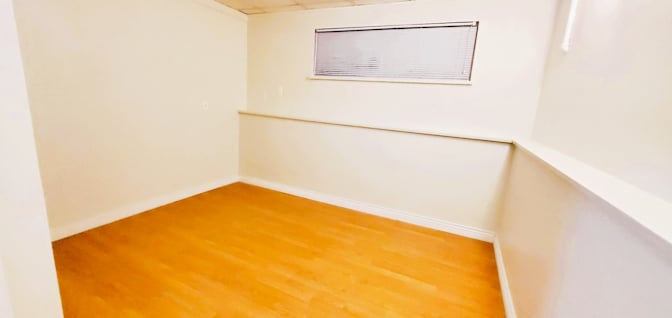 Zak's room