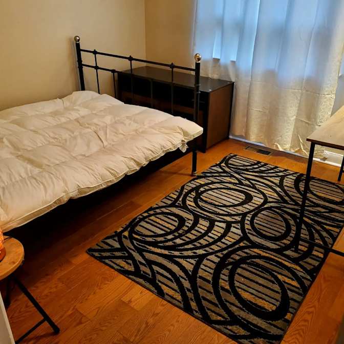 Desh Alexander's room