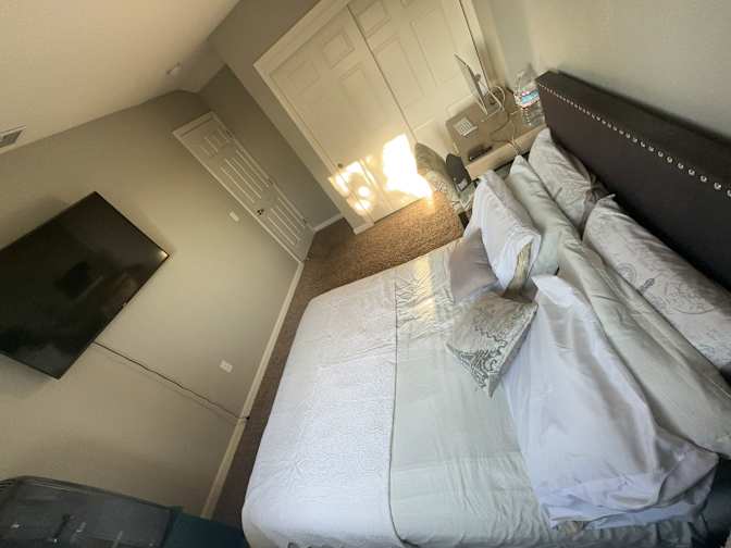 alex's room