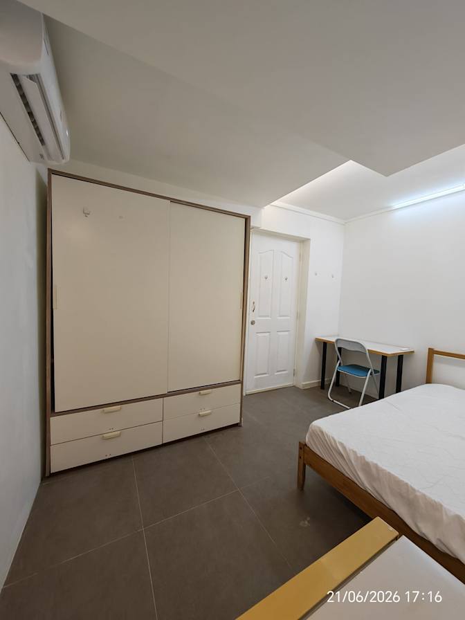 Winson Chew's room