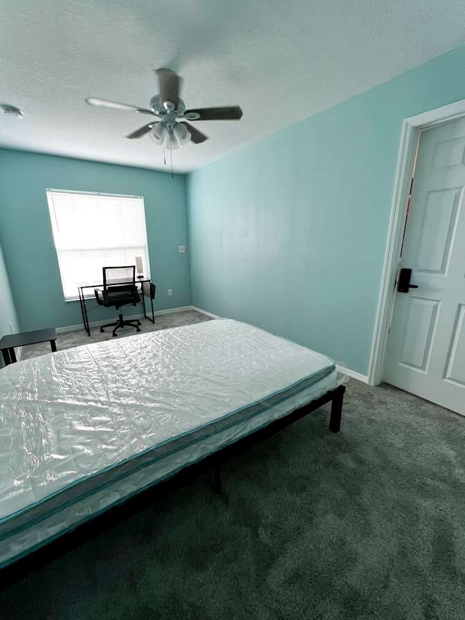 PadSplit's room