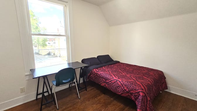 Kitty C's room