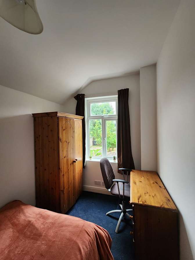 Daniel Vani's room