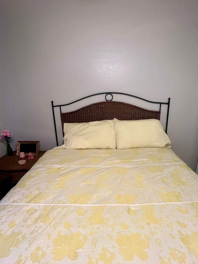 Cate's room