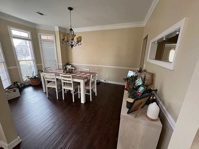 Alcove Rooms's room