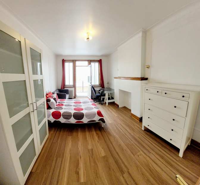 Joe's room