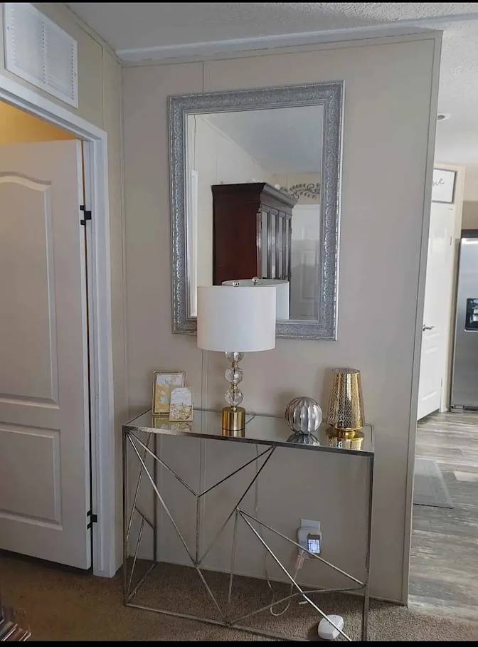 Alcove Rooms's room
