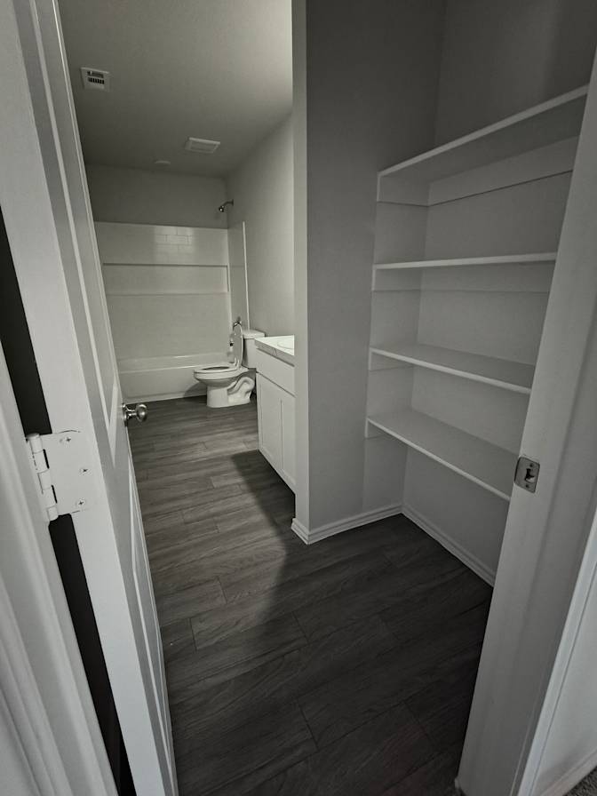 Janeth Cota Robles's room