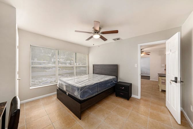 PadSplit's room