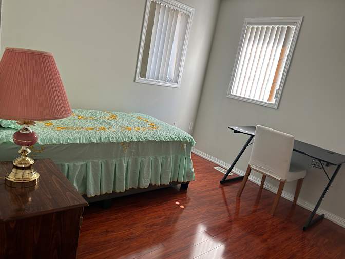 Gemma De's room