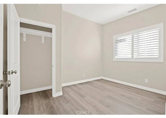 Irving's room