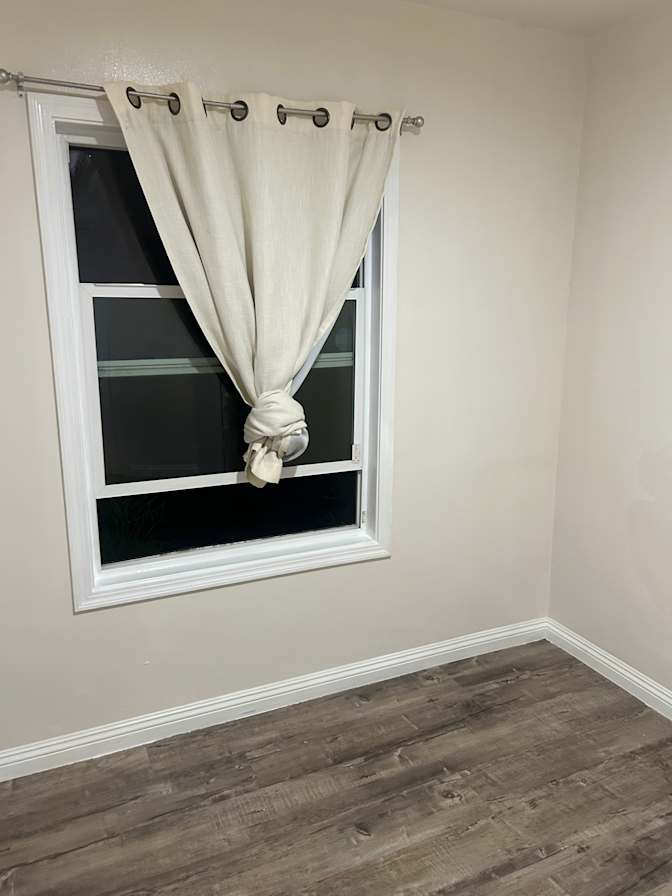 Efren's room
