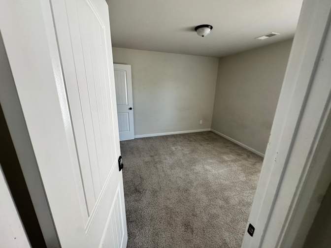 Alcove Rooms's room