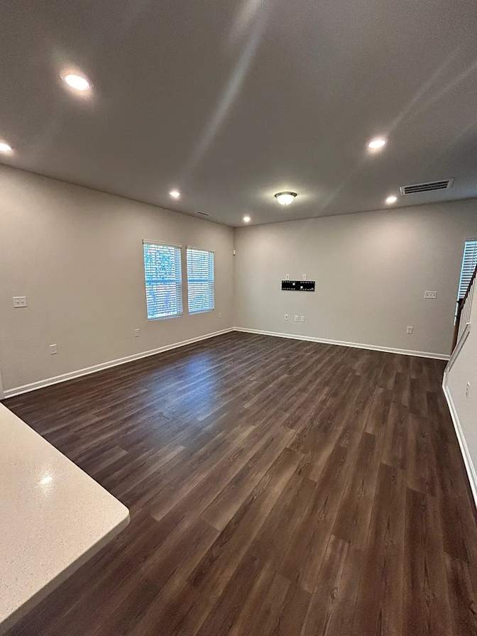 Alcove Rooms's room