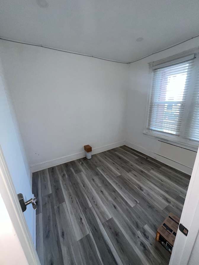 Aamir's room