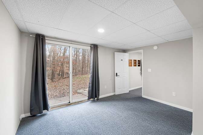 lifedoorrentals's room