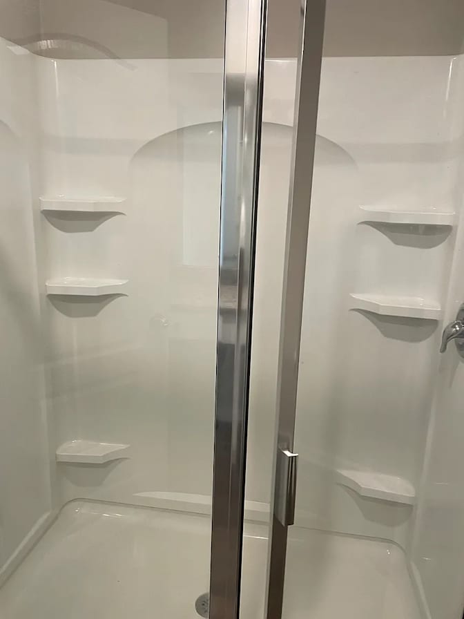Alcove Rooms's room