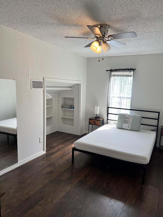 Rizing Phoenix Management's room