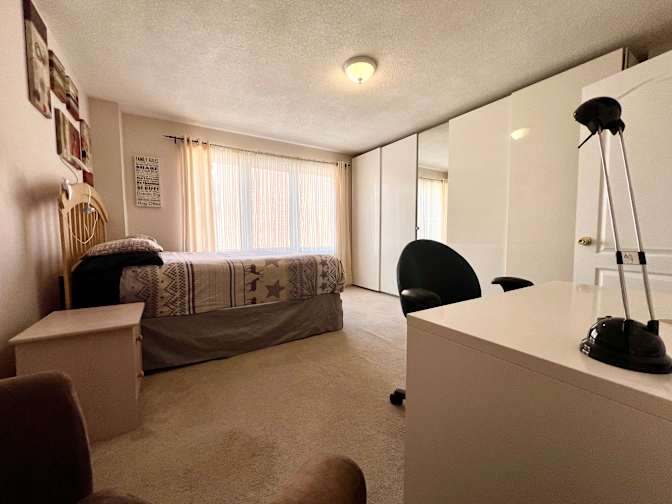 Mark Kay's room