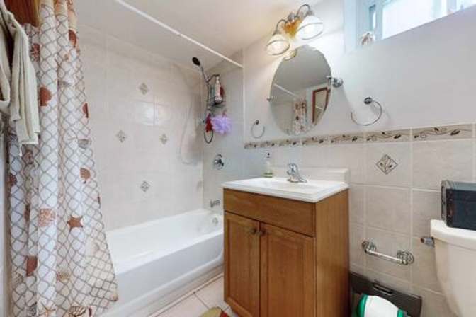 Maureen Segre's room