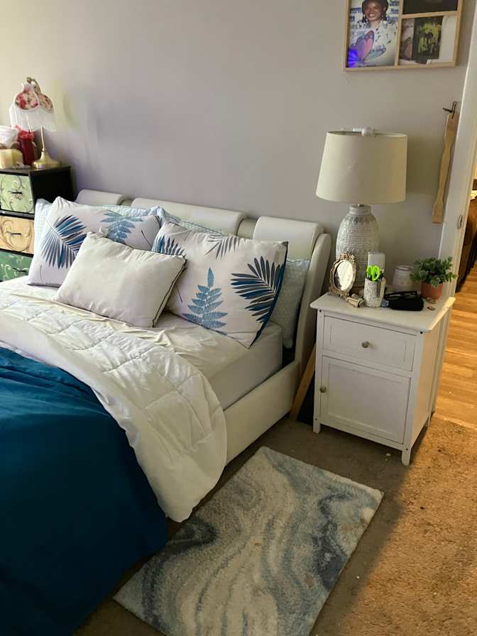 Linda's room