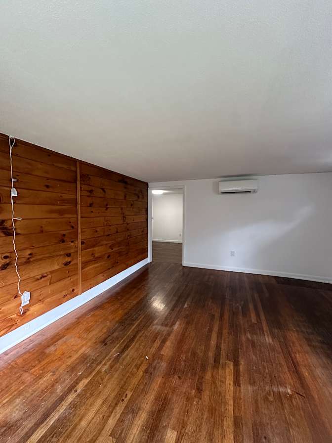 Maria Teresa menendez's room