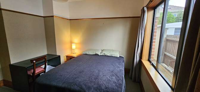 Bob's room