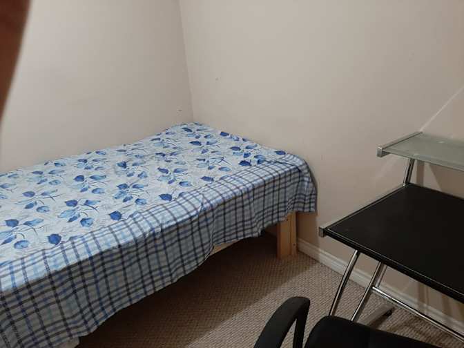 bill's room