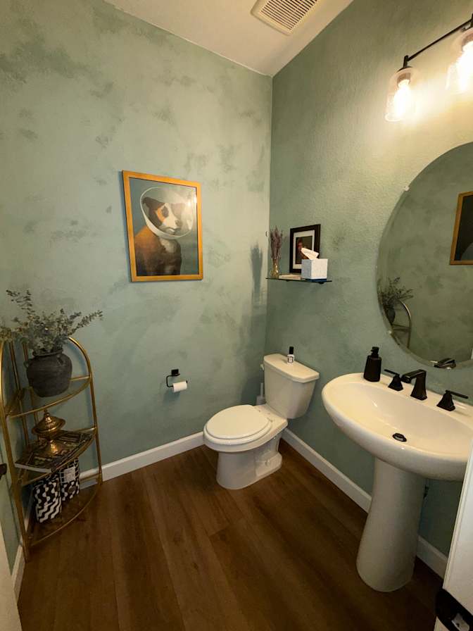 Sheena Tavana's room