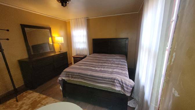Deunta''s room
