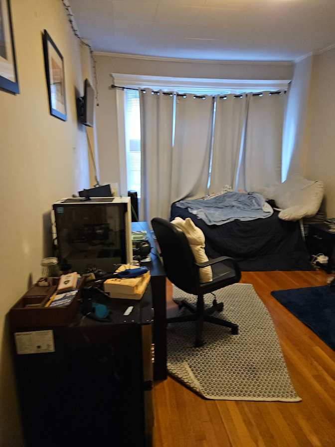Andrew Magalhaes's room
