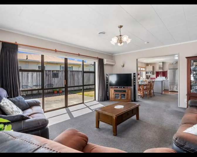 Show's room