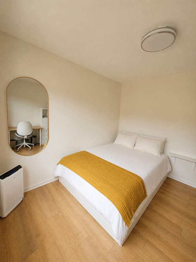 Mathieu's room
