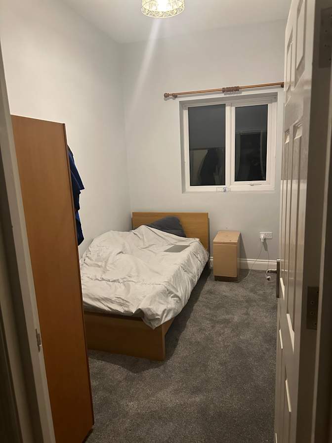 Moriam's room