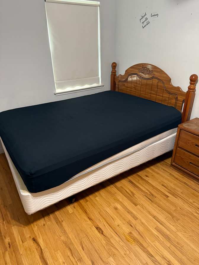 Zeeshan's room