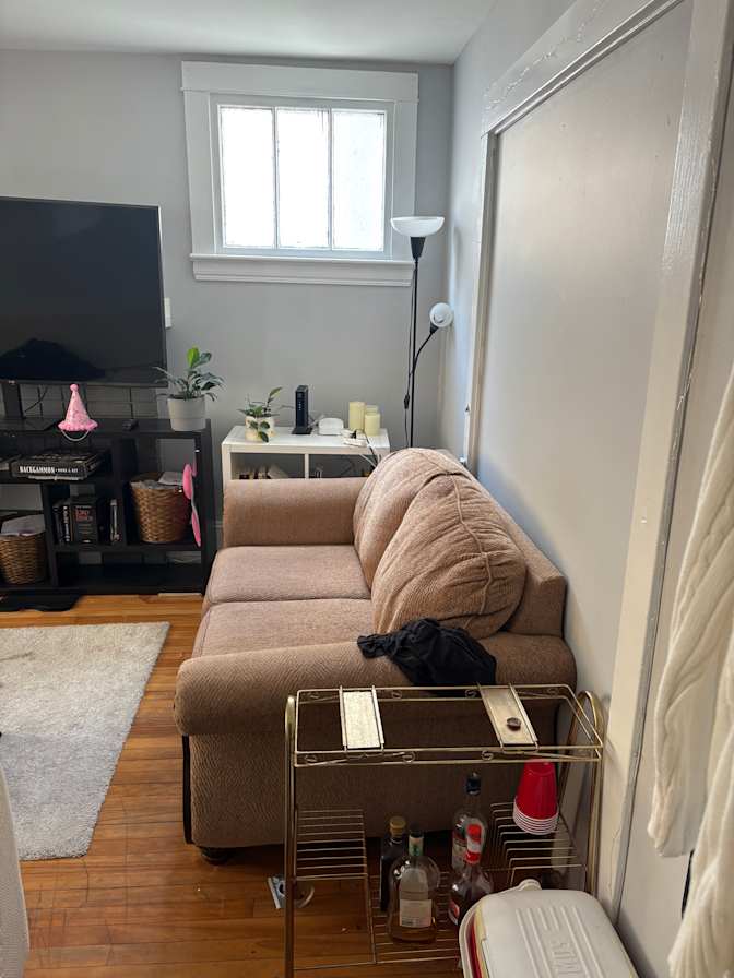 Connor Pierce's room