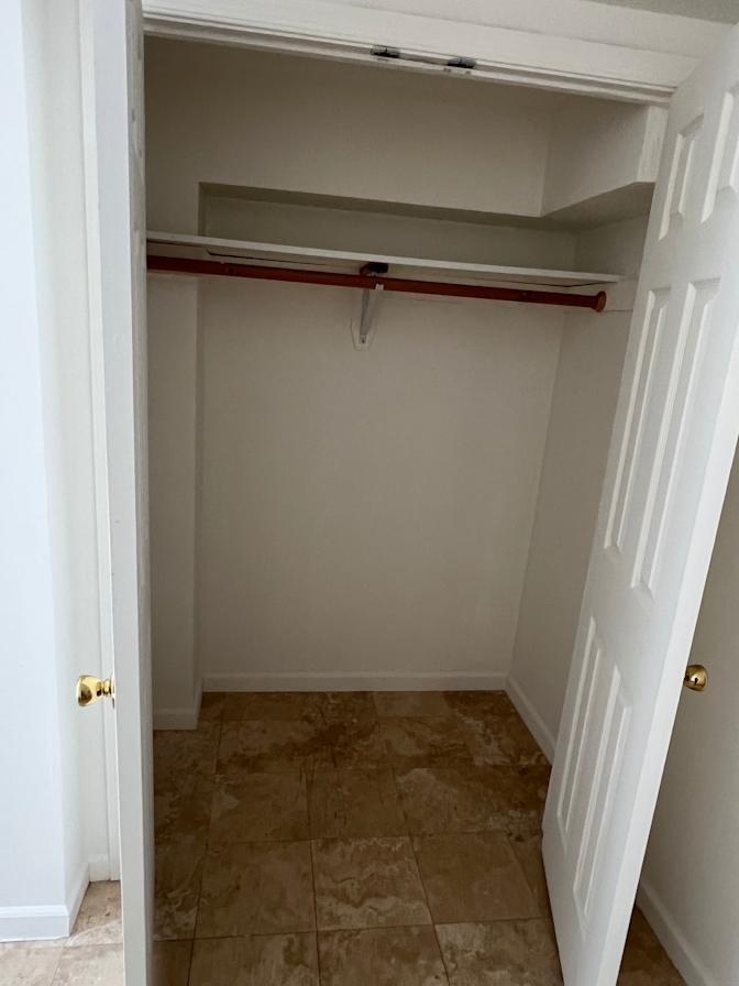 AdéWé's room