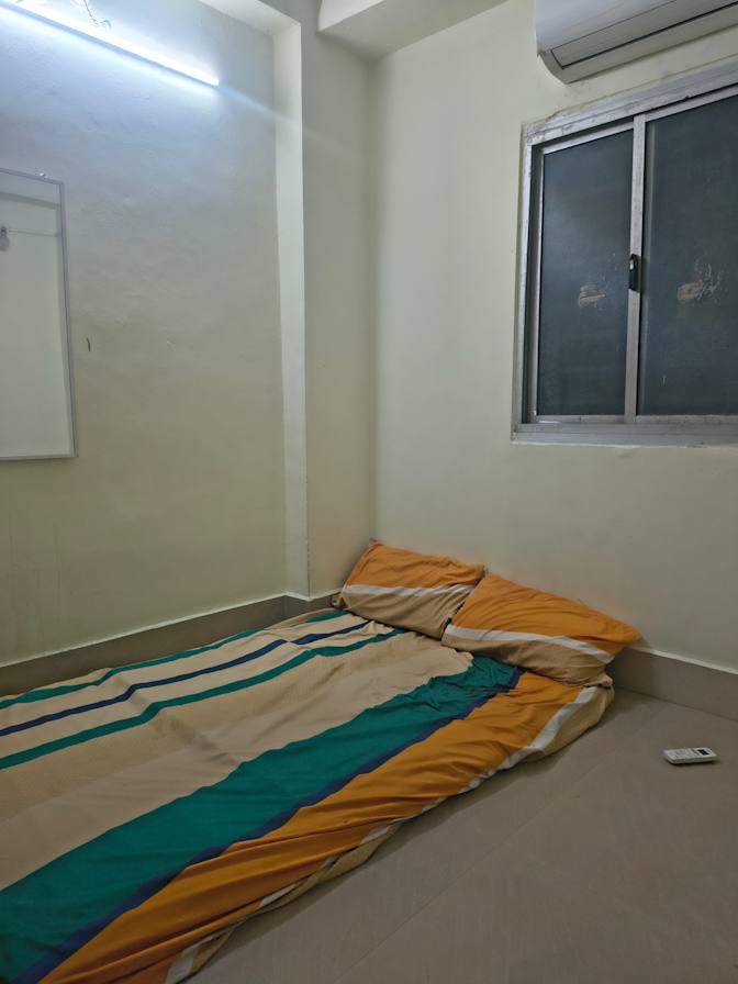 GEORGE's room